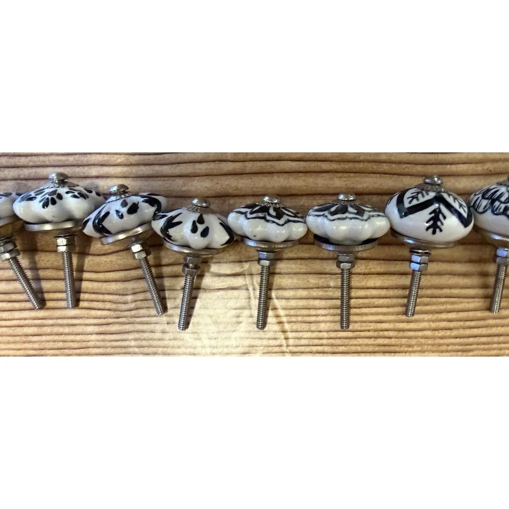 Black & White Ceramic Cabinet Knobs‎ Drawer Pulls Lot of 13 round 1.5